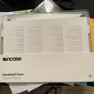 16 inch apple lab top pro hard shell clear case